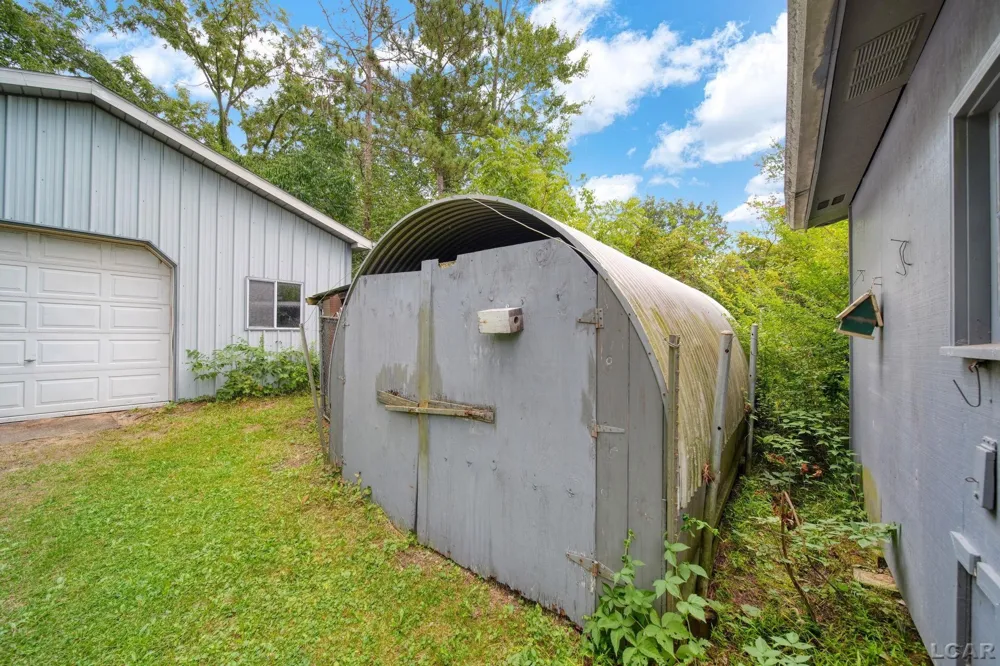 2787 Lenawee Hills Highway Adrian Township, MI 49221