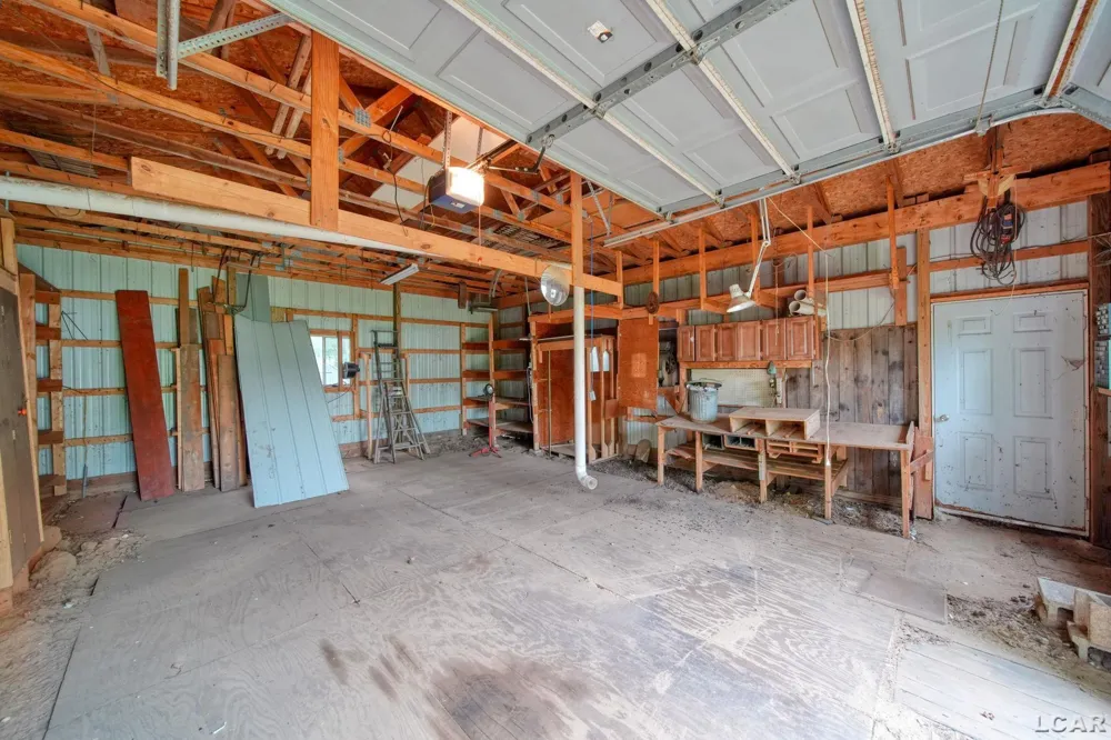 2787 Lenawee Hills Highway Adrian Township, MI 49221