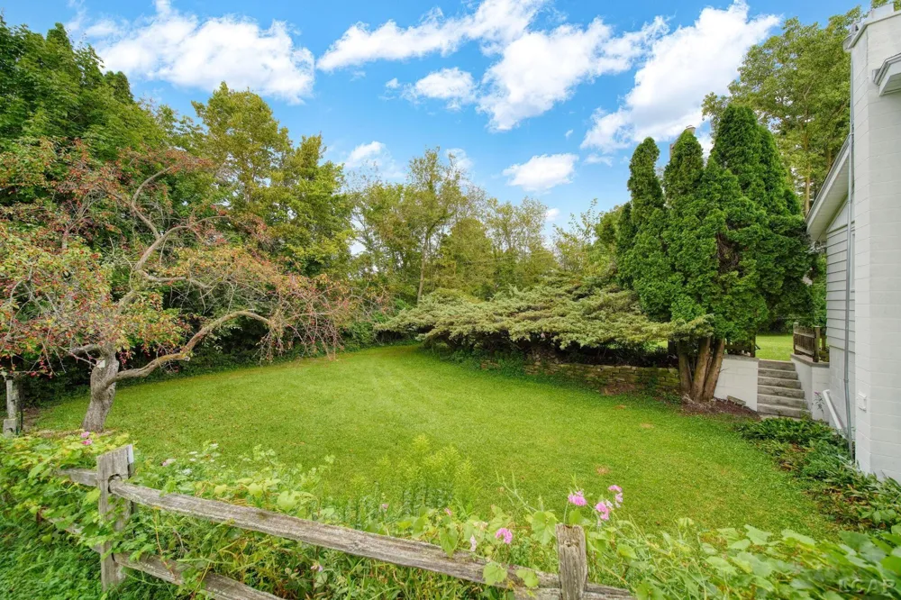 2787 Lenawee Hills Highway Adrian Township, MI 49221
