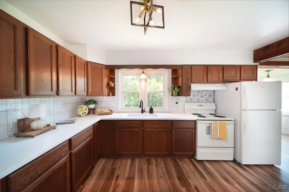 2787 Lenawee Hills Highway Adrian Township, MI 49221