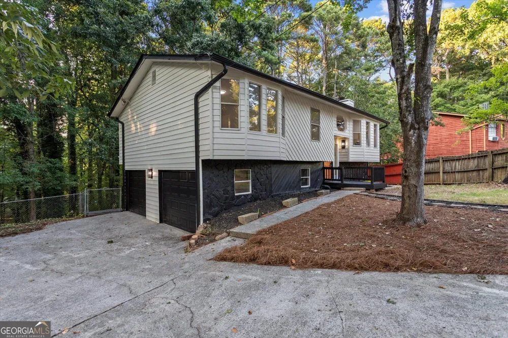 3044 Jami CT Snellville, GA 30039