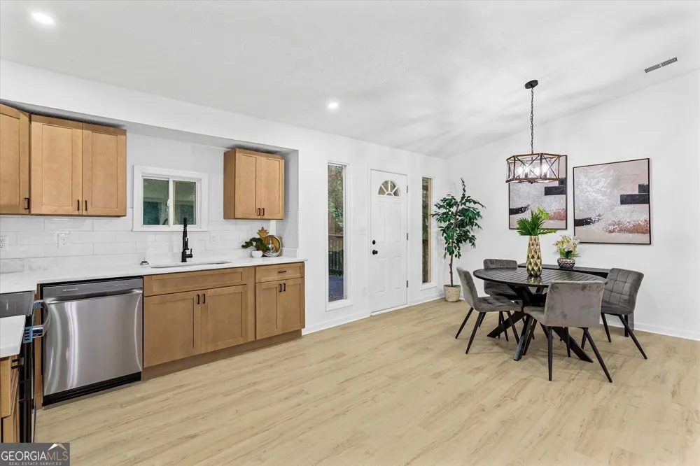 3044 Jami CT Snellville, GA 30039