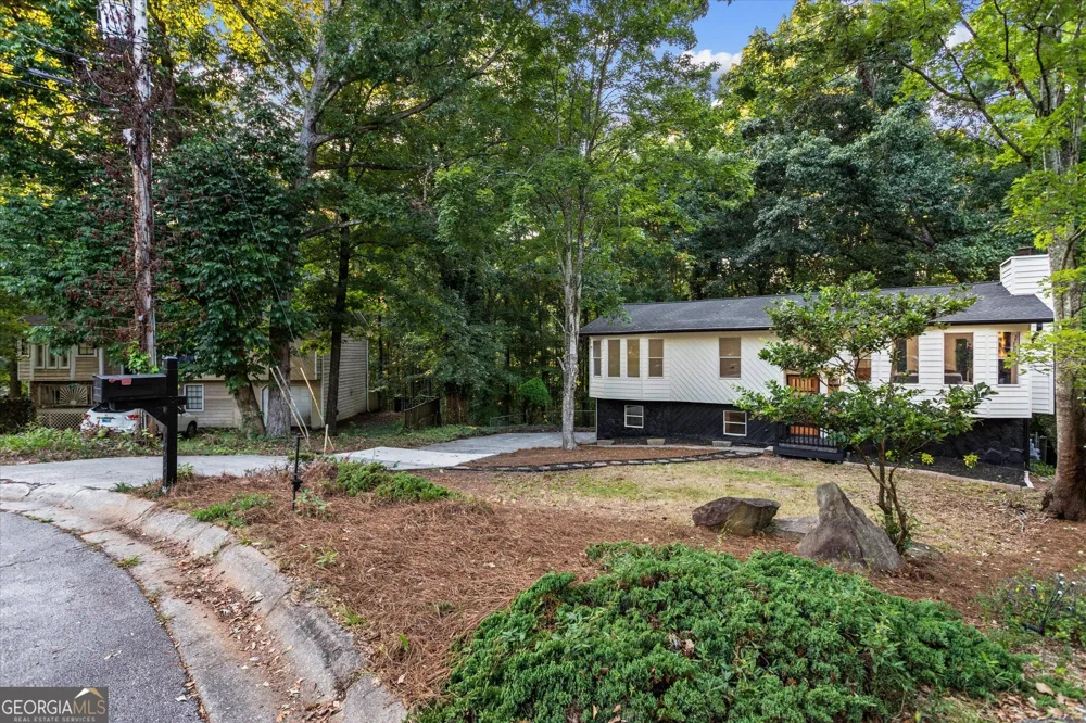 3044 Jami CT Snellville, GA 30039