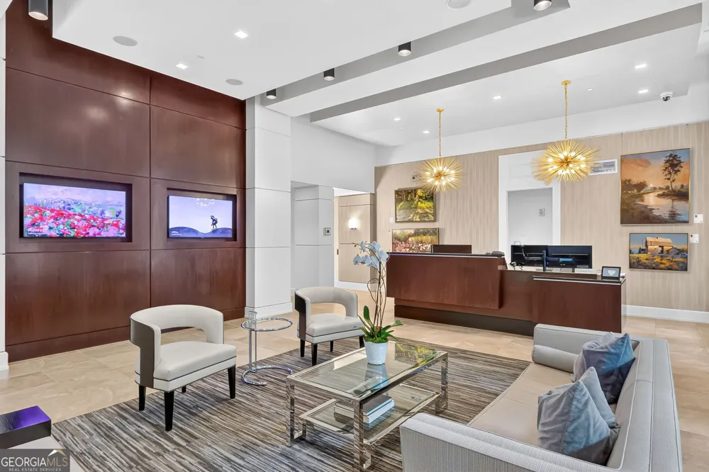 2795 Peachtree RD NE Atlanta, GA 30305