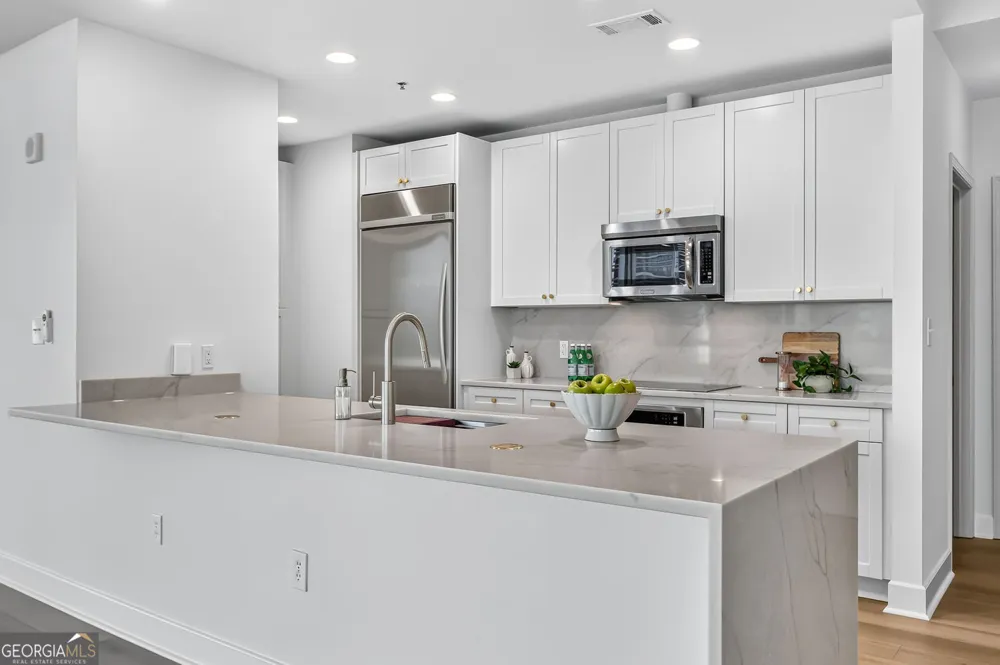 2795 Peachtree RD NE Atlanta, GA 30305