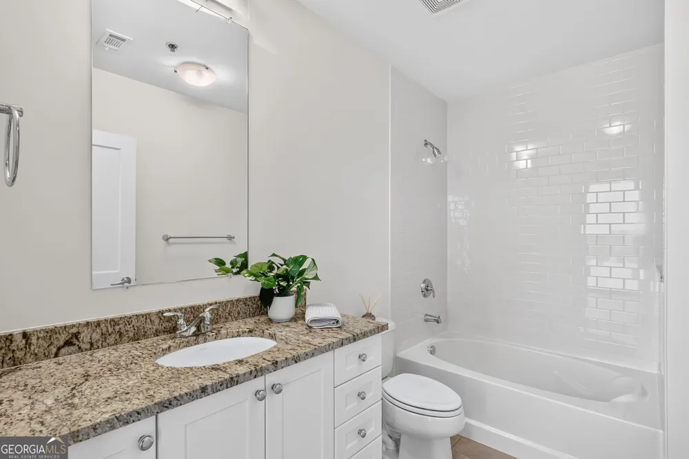 2795 Peachtree RD NE Atlanta, GA 30305