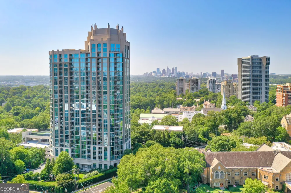 2795 Peachtree RD NE Atlanta, GA 30305