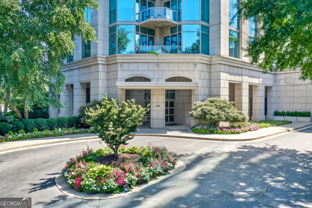 2795 Peachtree RD NE Atlanta, GA 30305