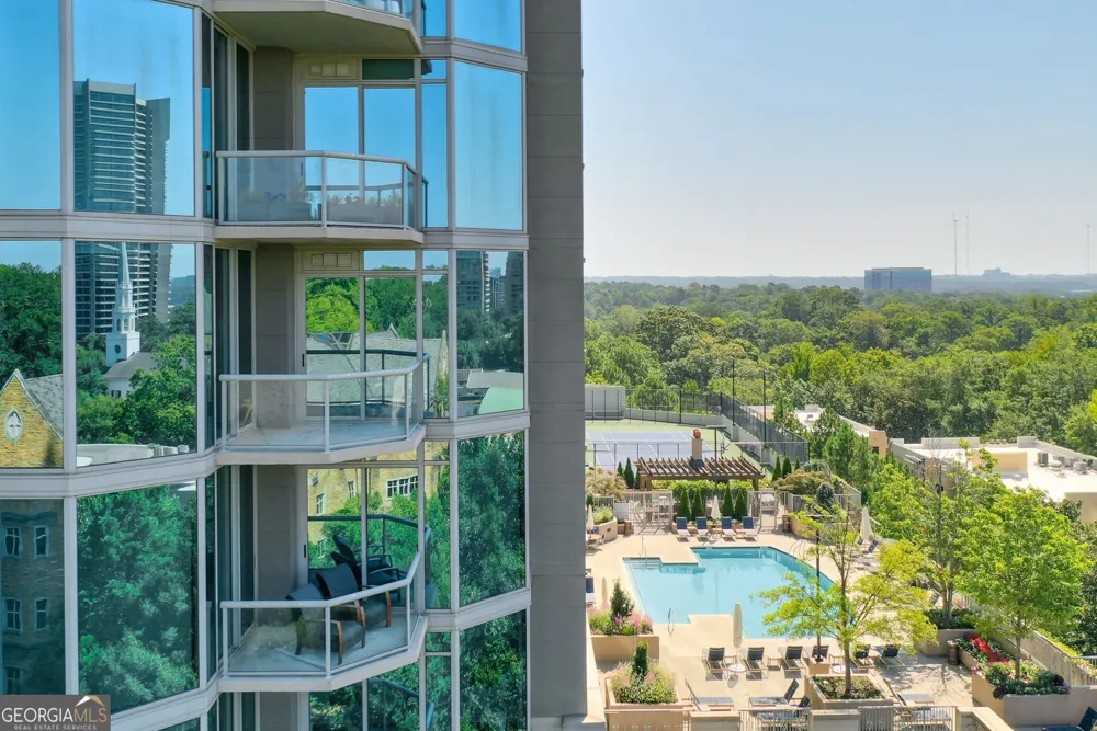 2795 Peachtree RD NE Atlanta, GA 30305