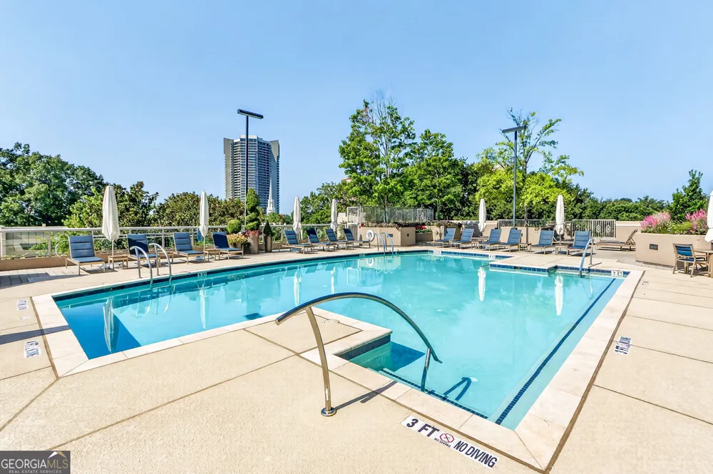 2795 Peachtree RD NE Atlanta, GA 30305