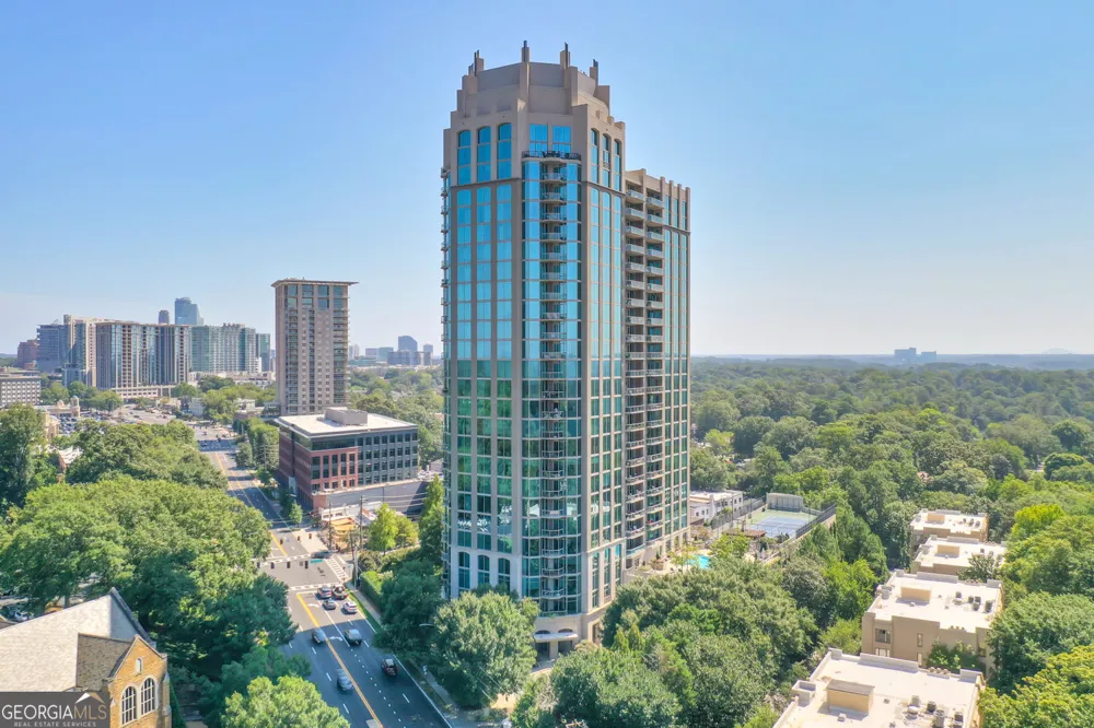 2795 Peachtree RD NE Atlanta, GA 30305