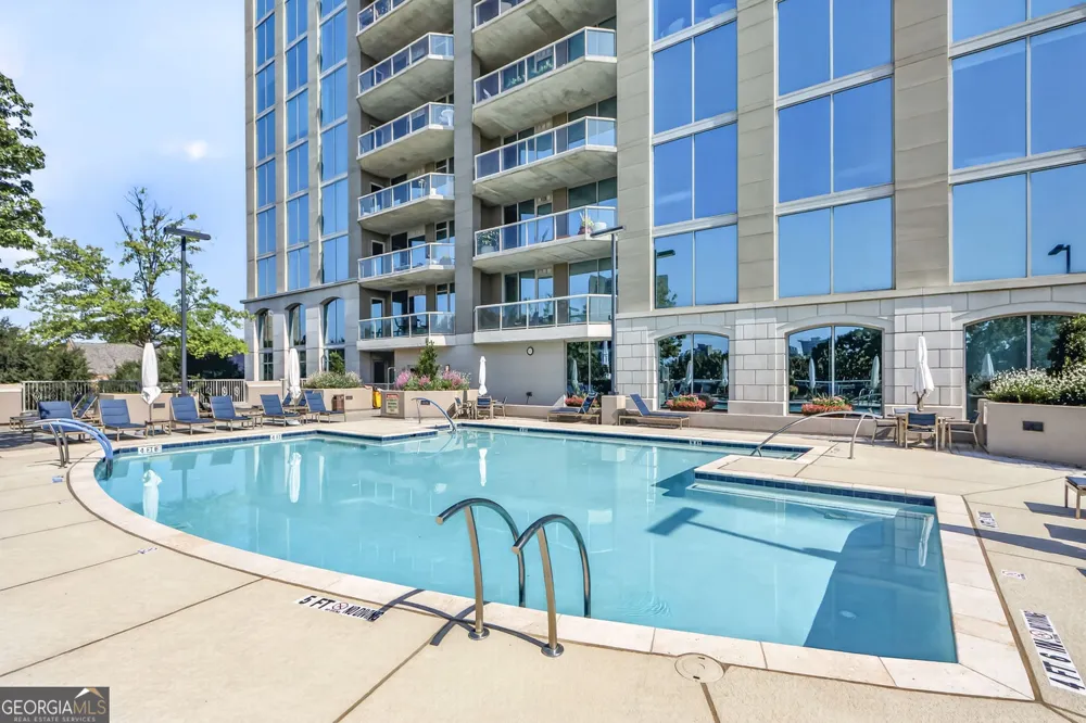 2795 Peachtree RD NE Atlanta, GA 30305