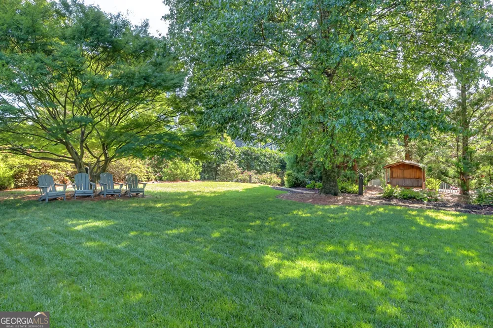2795 Peachtree RD NE Atlanta, GA 30305