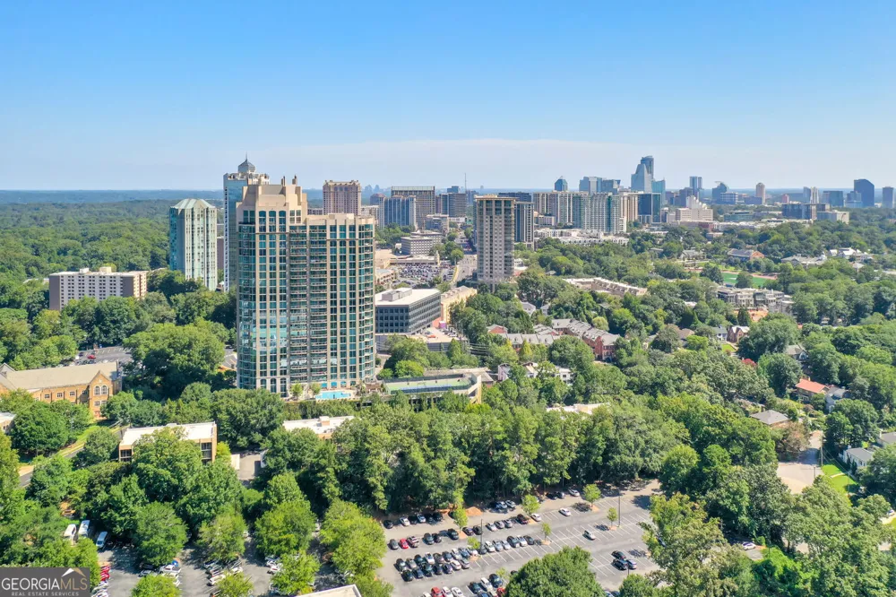 2795 Peachtree RD NE Atlanta, GA 30305