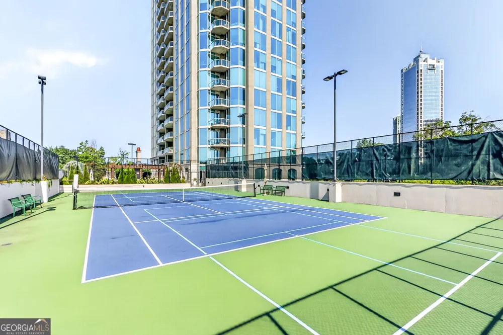 2795 Peachtree RD NE Atlanta, GA 30305