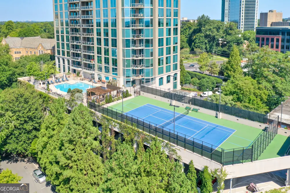 2795 Peachtree RD NE Atlanta, GA 30305