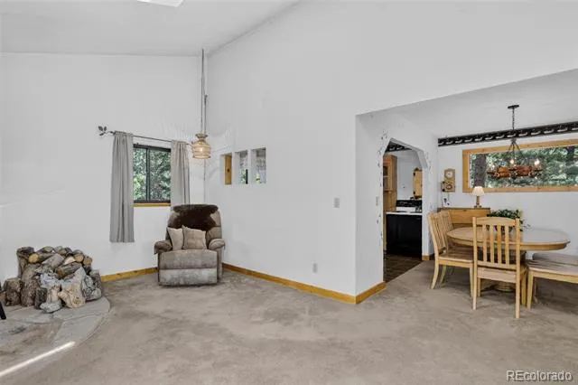 211 Calle De Lujan Shawnee, CO 80475