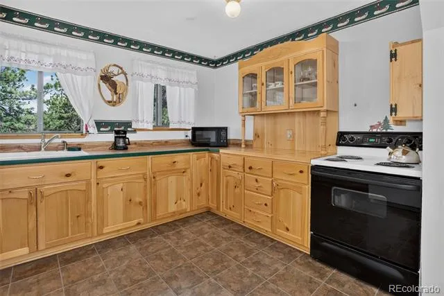 211 Calle De Lujan Shawnee, CO 80475