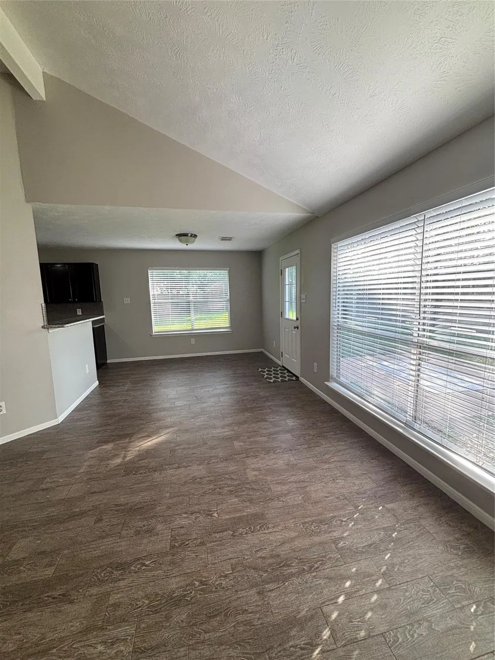 1702 Oak Ridge Drive Kemah, TX 77565