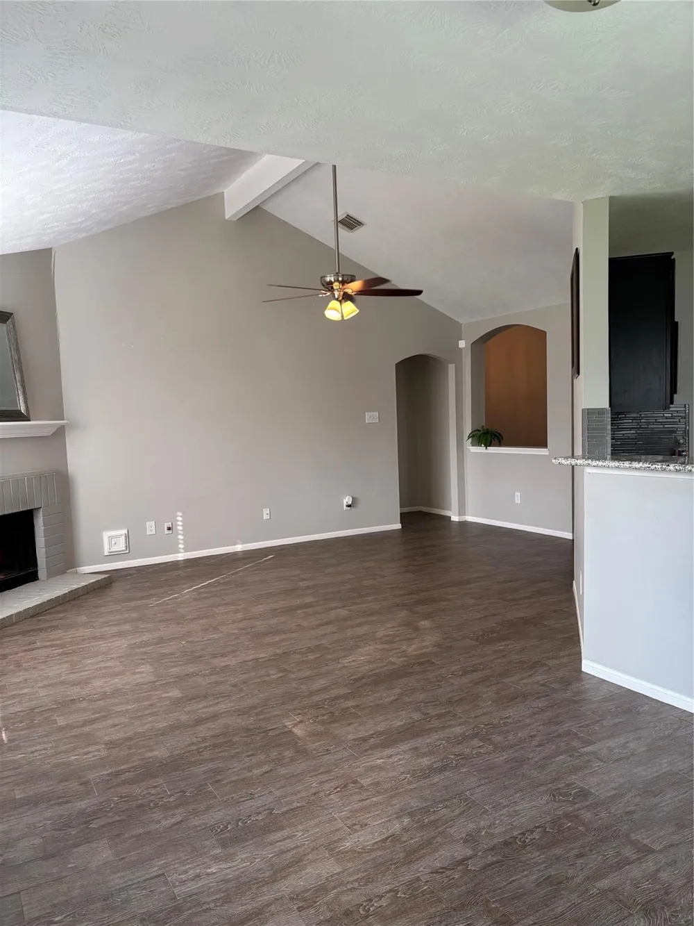 1702 Oak Ridge Drive Kemah, TX 77565
