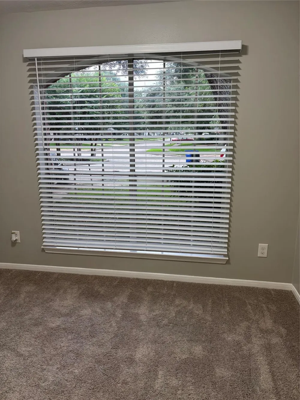 1702 Oak Ridge Drive Kemah, TX 77565