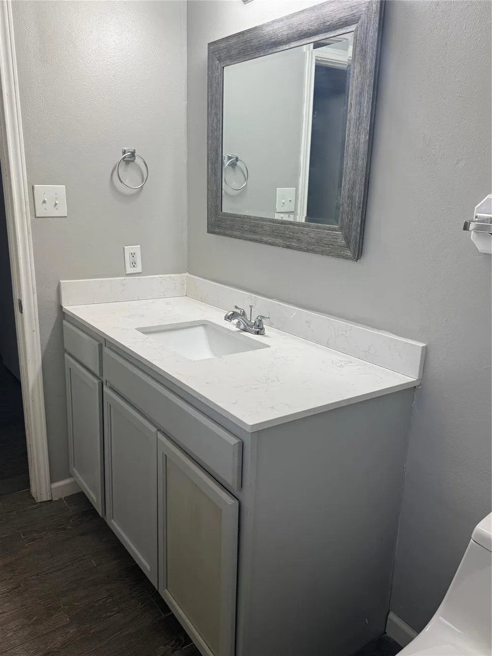 1702 Oak Ridge Drive Kemah, TX 77565