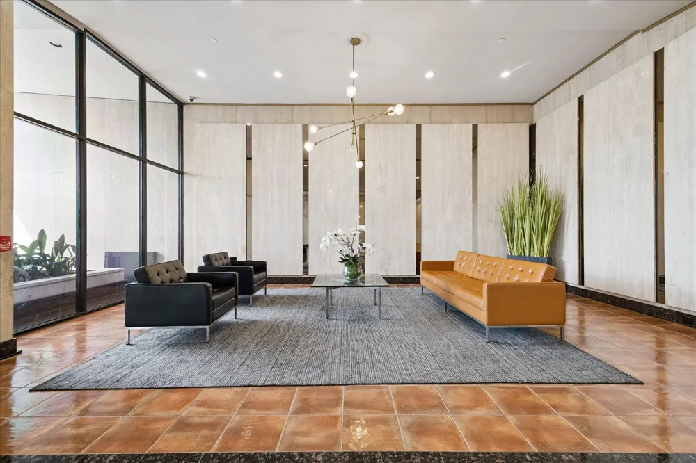2016 Main Street #903 Houston, TX 77002