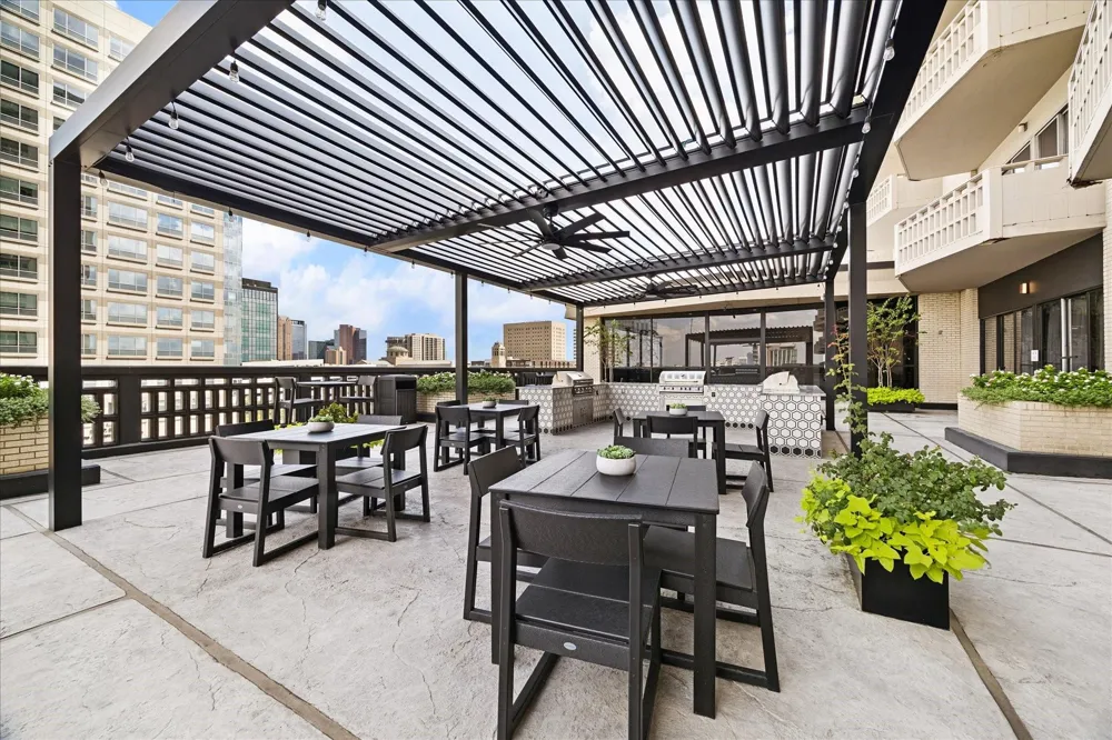 2016 Main Street #903 Houston, TX 77002