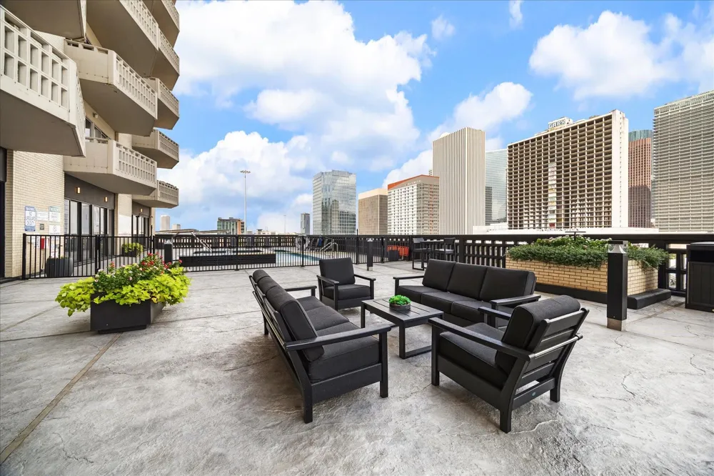 2016 Main Street #903 Houston, TX 77002