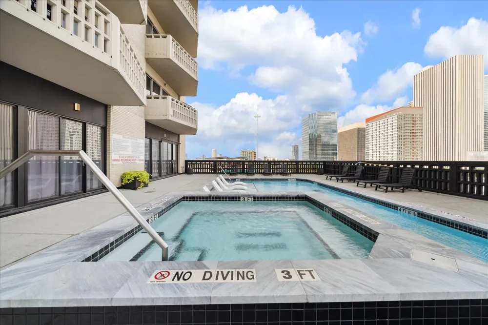 2016 Main Street #903 Houston, TX 77002