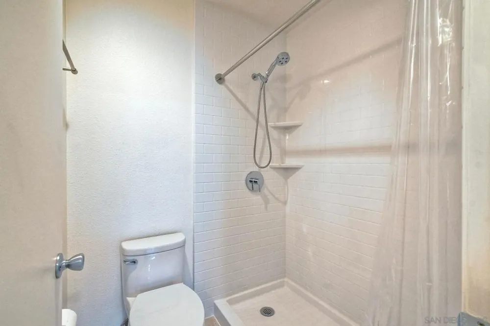 10910 Summerdale Way #340 San Diego, CA 92126