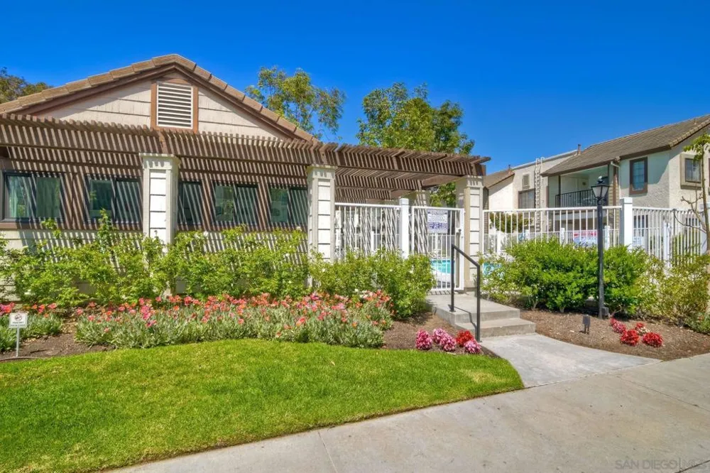 10910 Summerdale Way #340 San Diego, CA 92126