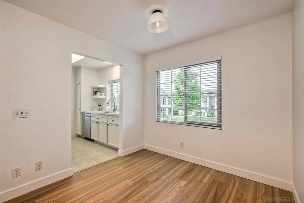 10910 Summerdale Way #340 San Diego, CA 92126