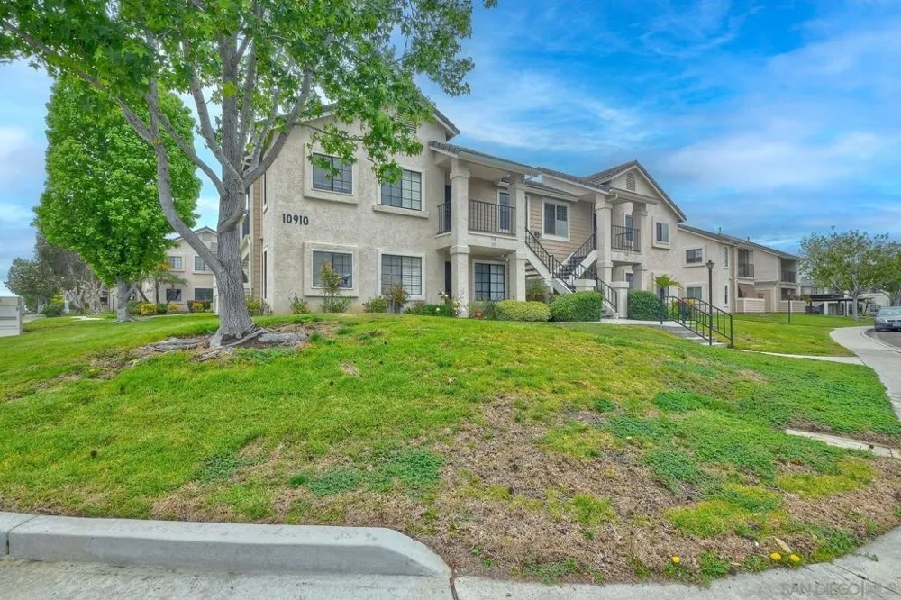 10910 Summerdale Way #340 San Diego, CA 92126