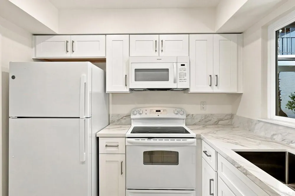 3612 Vista Bella #2 Oceanside, CA 92056