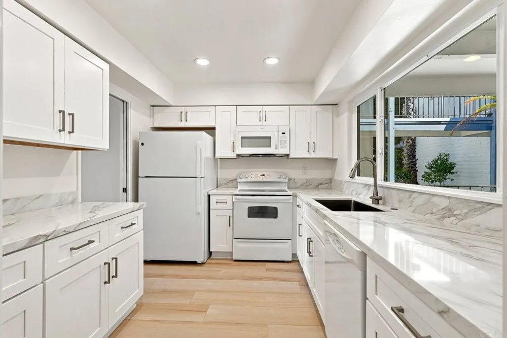 3612 Vista Bella #2 Oceanside, CA 92056