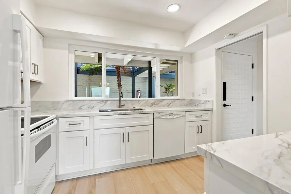 3612 Vista Bella #2 Oceanside, CA 92056