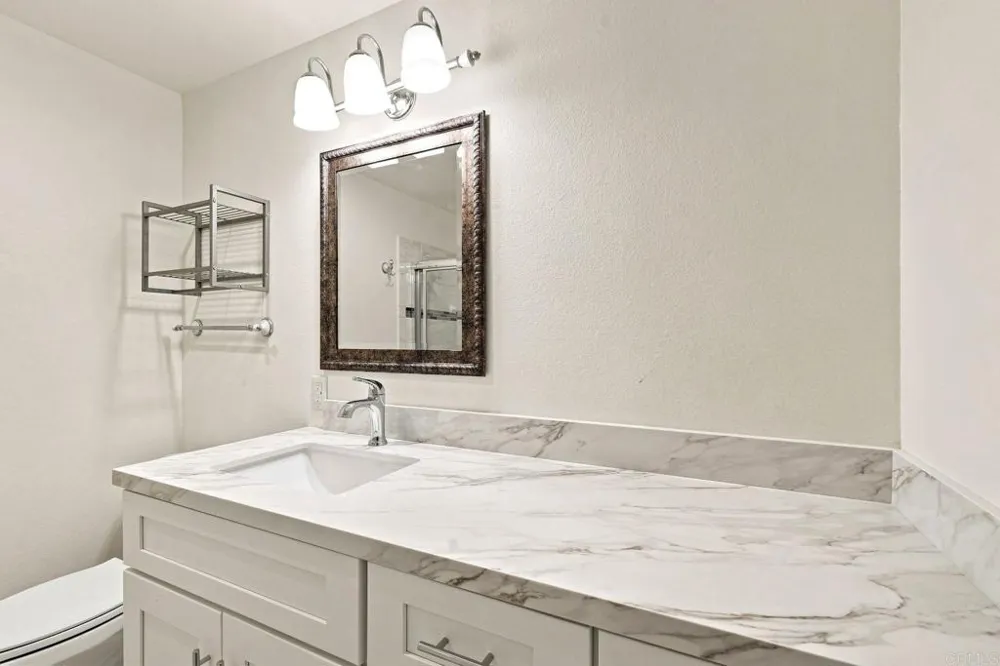 3612 Vista Bella #2 Oceanside, CA 92056