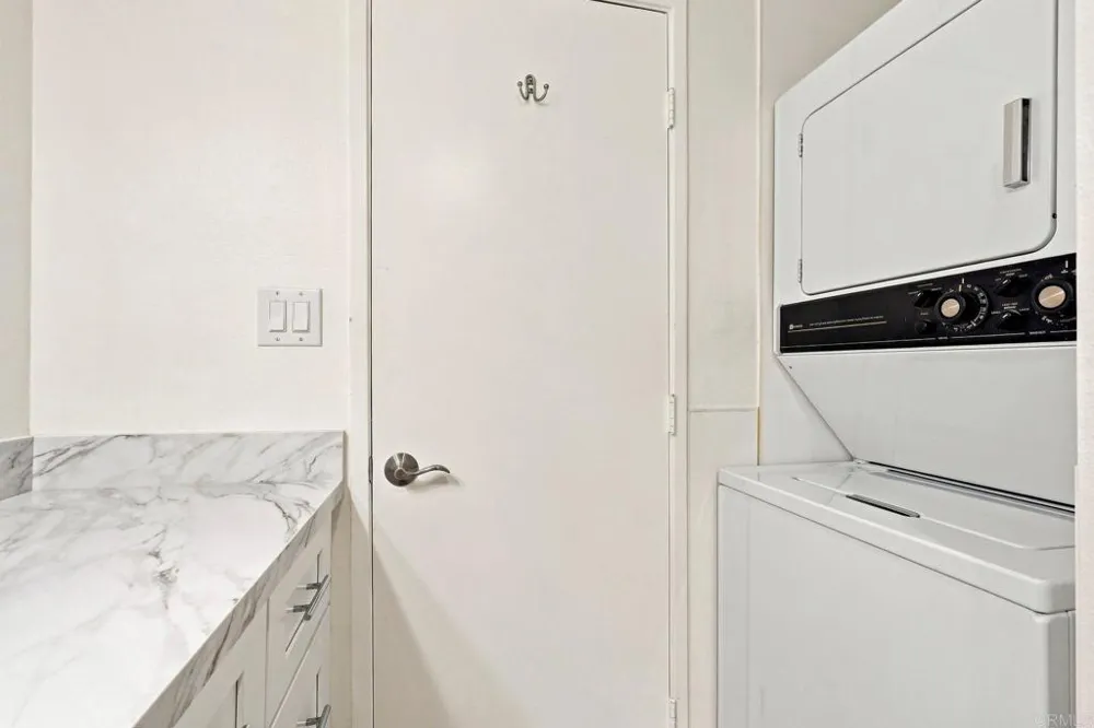 3612 Vista Bella #2 Oceanside, CA 92056