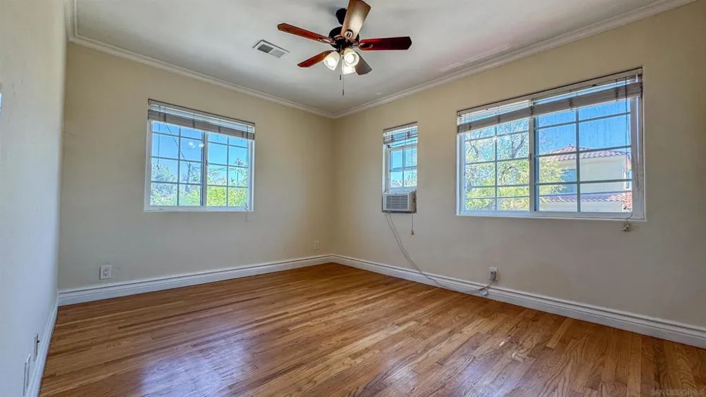 4004 Terrace Court San Diego, CA 92116