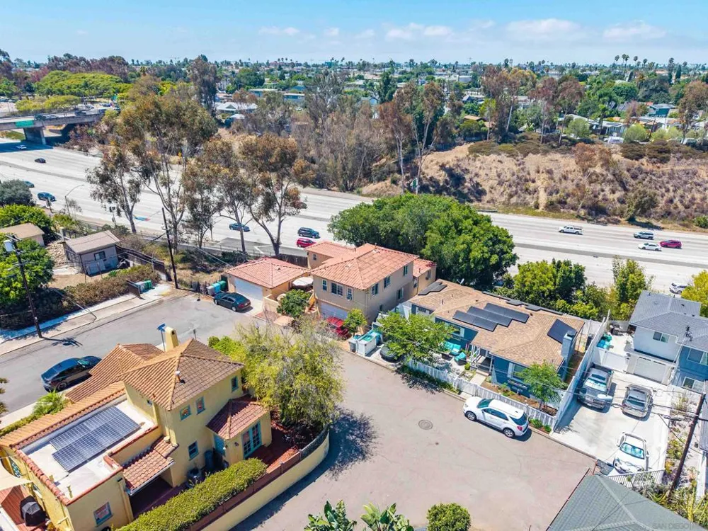 4004 Terrace Court San Diego, CA 92116