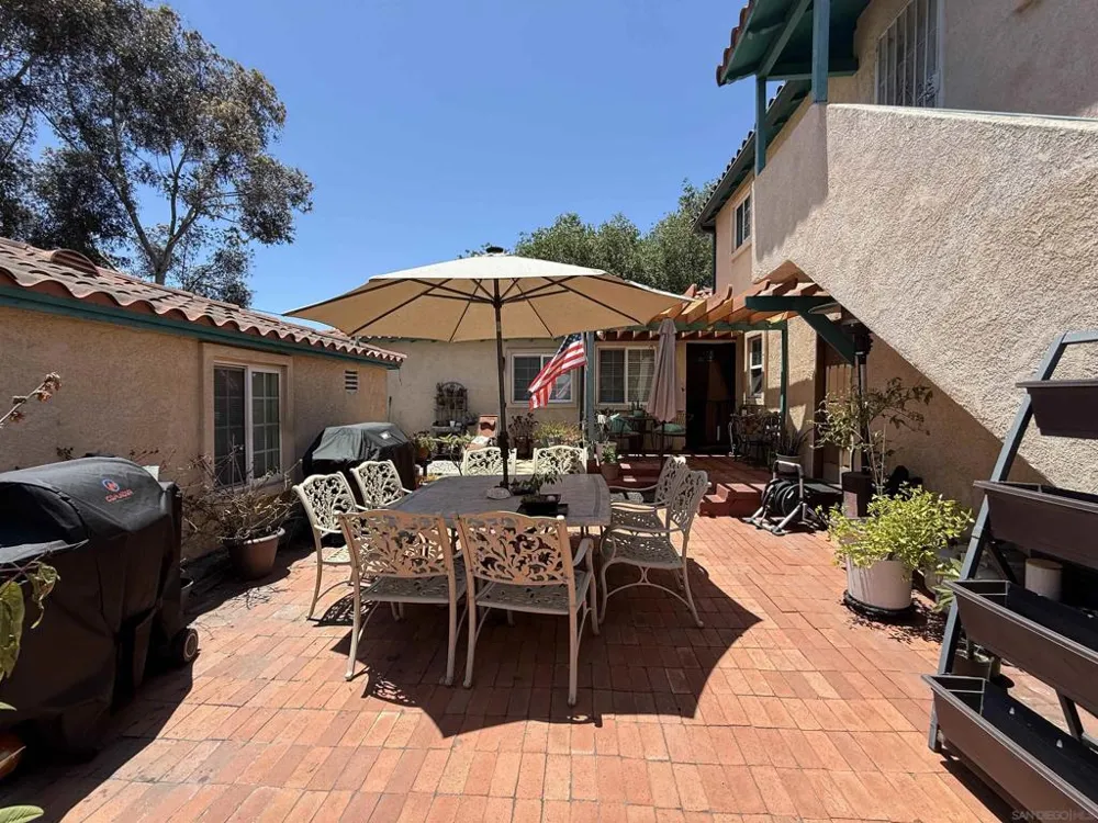 4004 Terrace Court San Diego, CA 92116