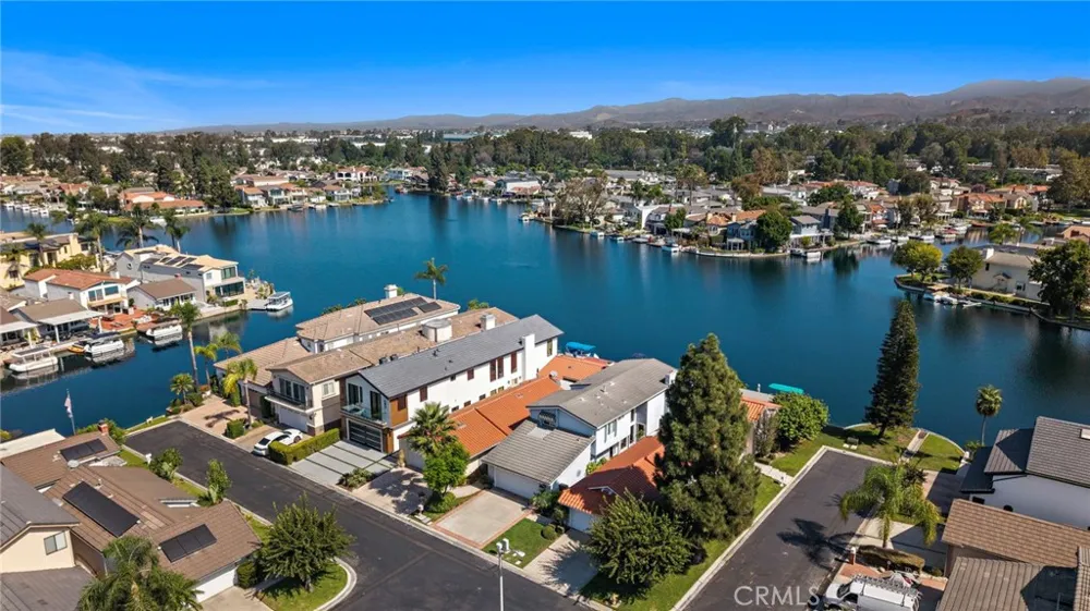 21903 Erie Lane Lake Forest, CA 92630