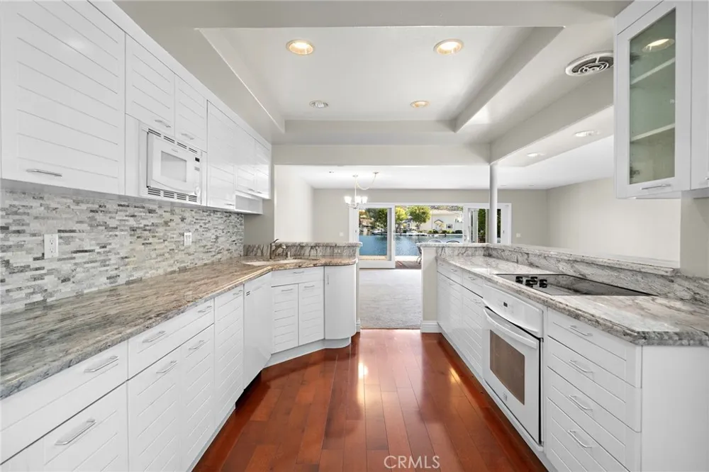 21903 Erie Lane Lake Forest, CA 92630