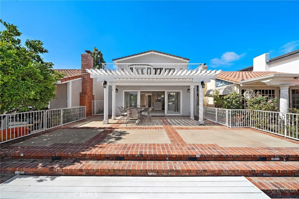 21903 Erie Lane Lake Forest, CA 92630