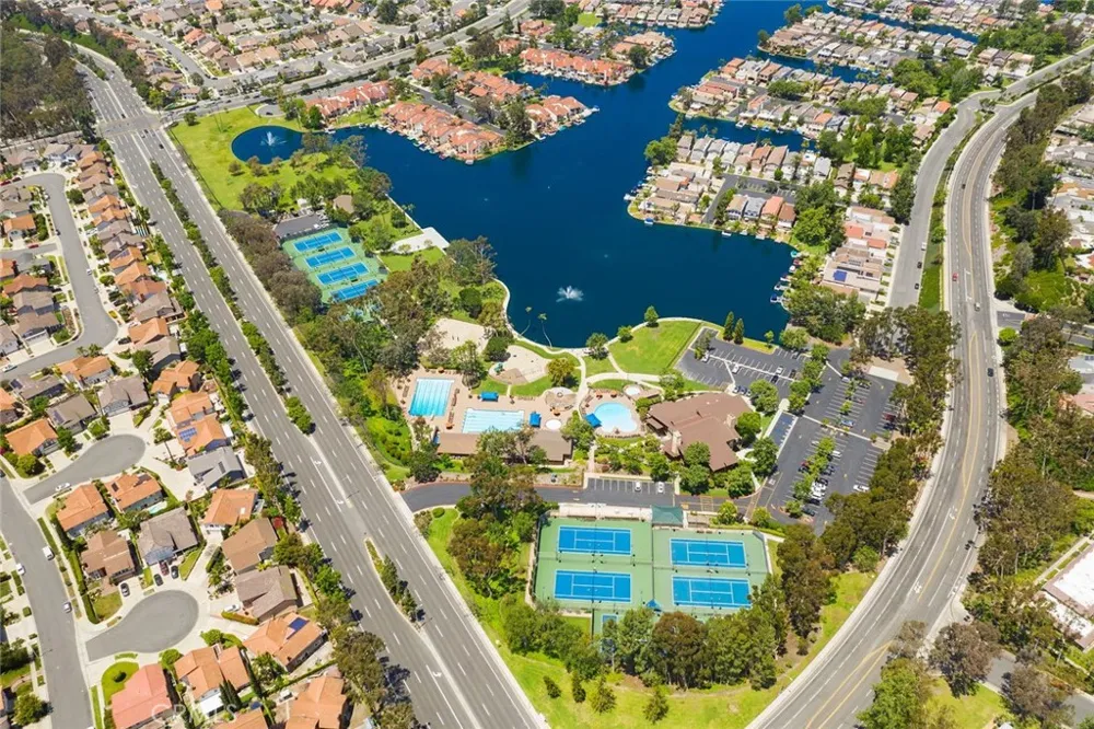 21903 Erie Lane Lake Forest, CA 92630