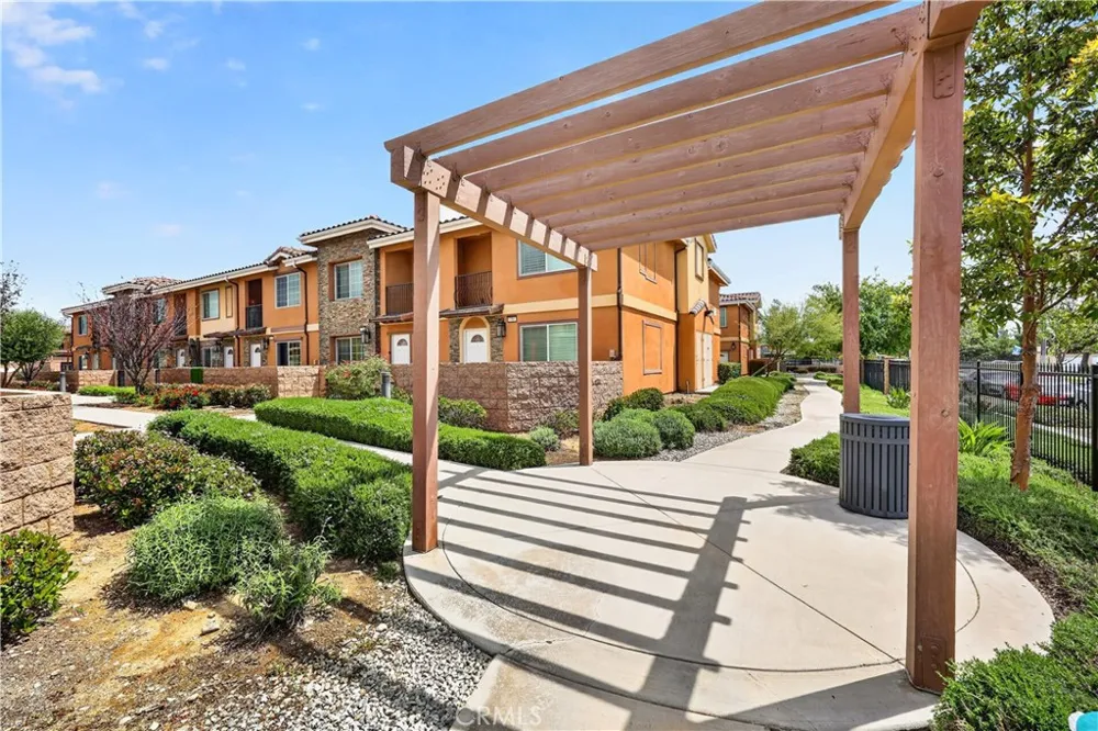 16408 Valencia Avenue #612 Fontana, CA 92335