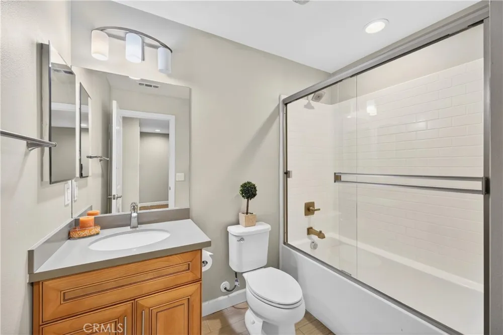 16408 Valencia Avenue #612 Fontana, CA 92335