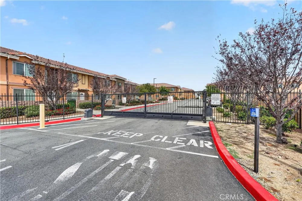 16408 Valencia Avenue #612 Fontana, CA 92335