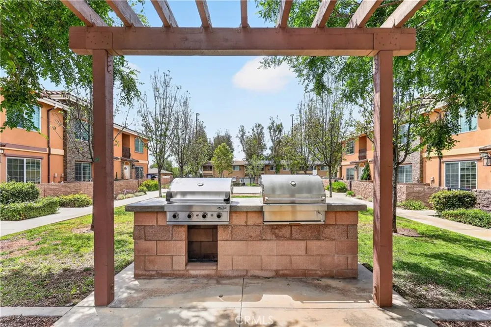 16408 Valencia Avenue #612 Fontana, CA 92335